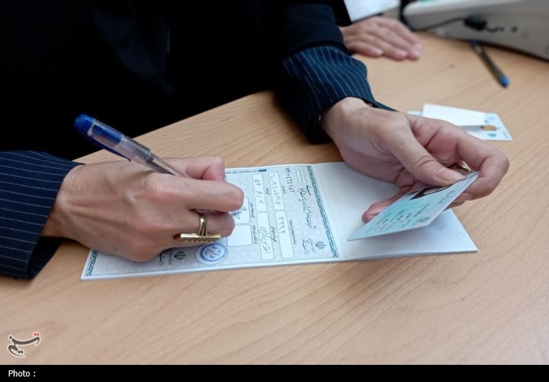 فرمانداران خط مقدم انتخابات هستند